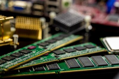 Mémoire DDR5 : la flambée des prix s&rsquo;installe et ne faiblit pas